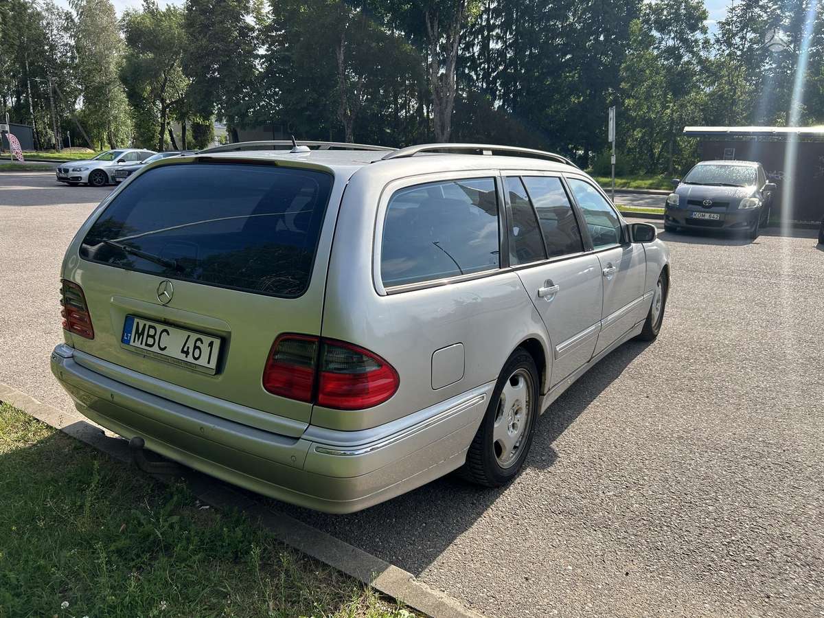 Mercedes-Benz E320, 3.2 l., Универсал