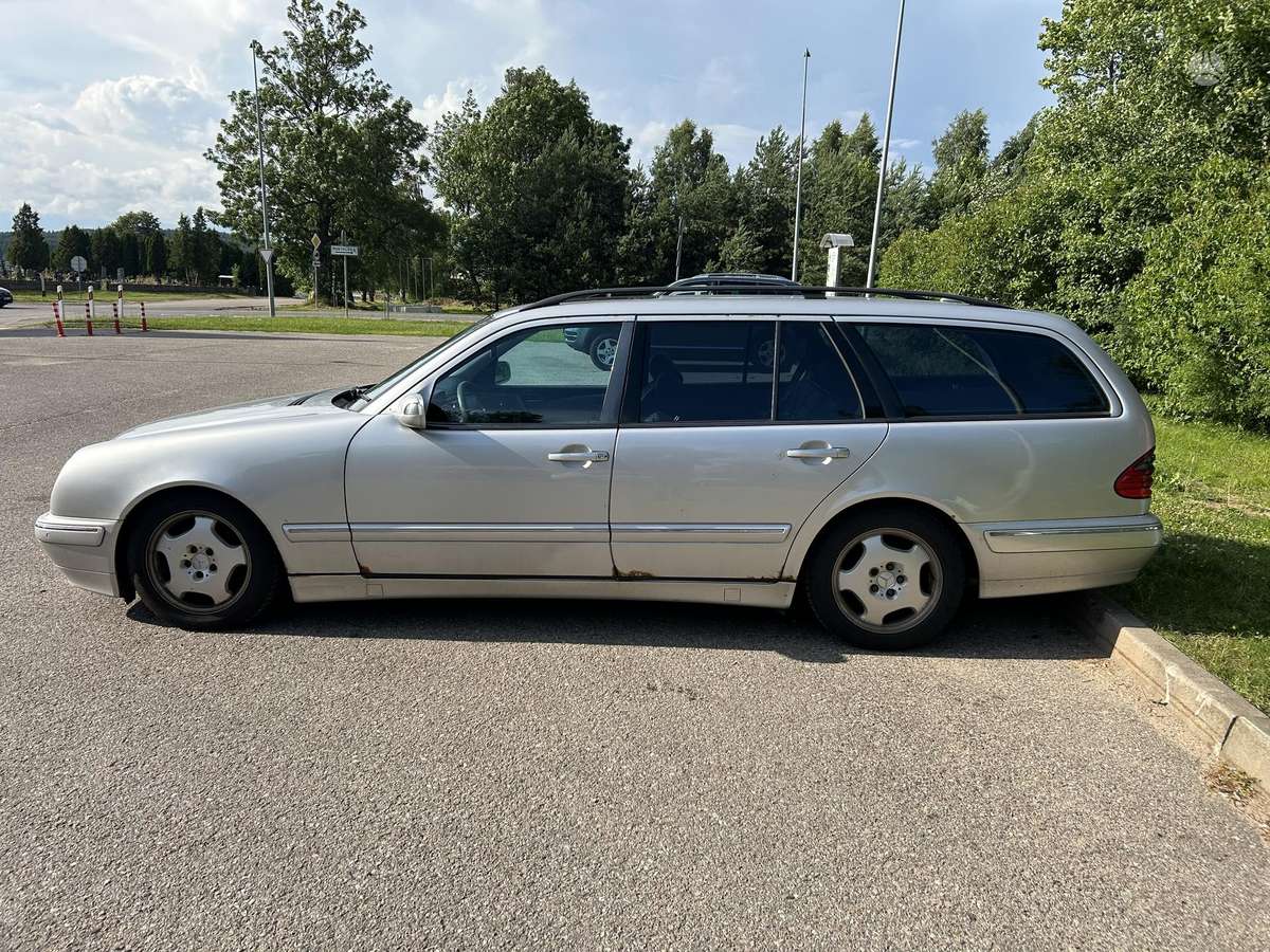Mercedes-Benz E320, 3.2 l., Универсал