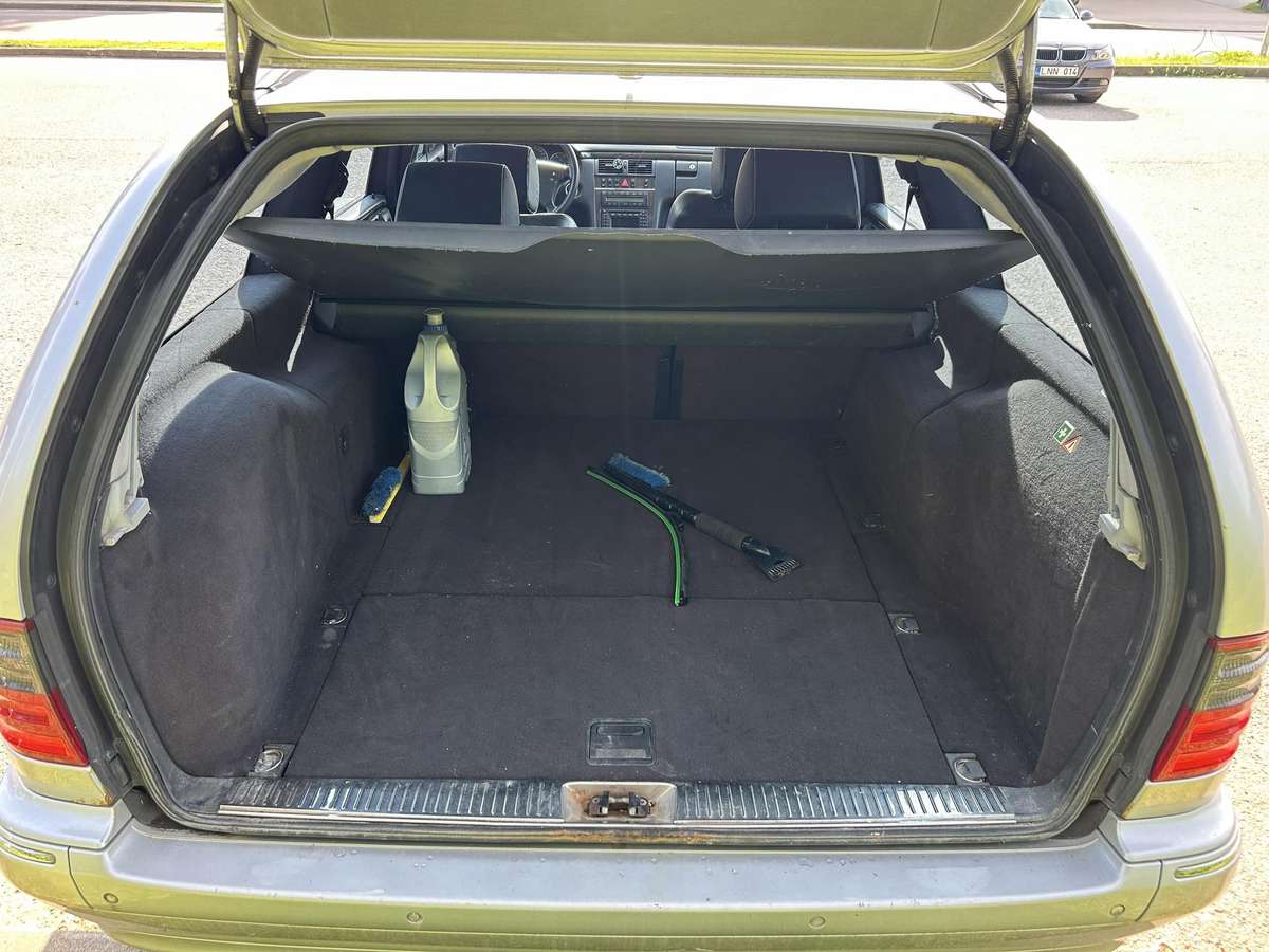 Mercedes-Benz E320, 3.2 l., Универсал