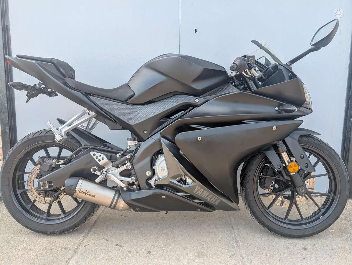 Yamaha YZF 125cc, superbikes
