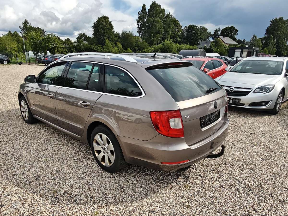 Skoda Superb, 1.4 l., Универсал
