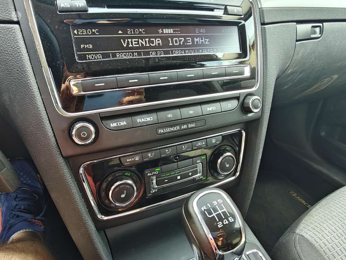 Skoda Superb, 1.4 l., Универсал