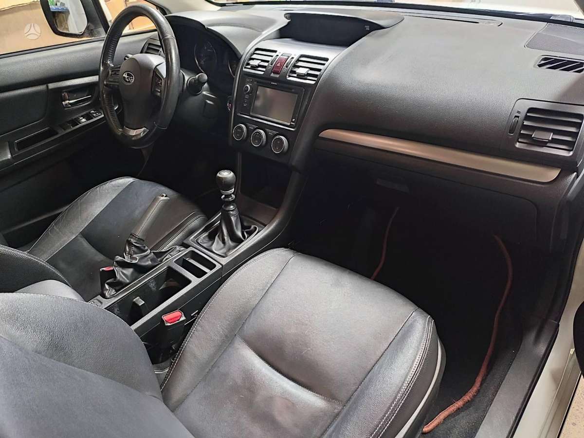 Subaru XV, 2.0 l., hatchback