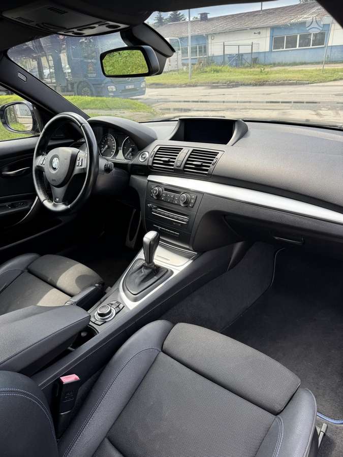 BMW 123, coupe