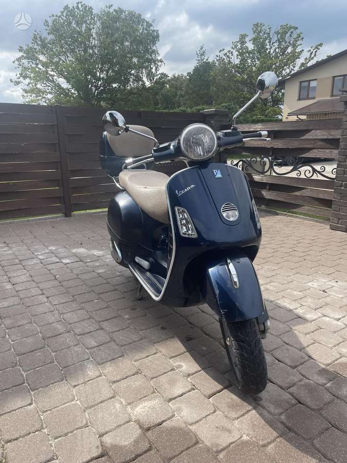 Piaggio Vespa 124cc, мотороллеры / мопеды