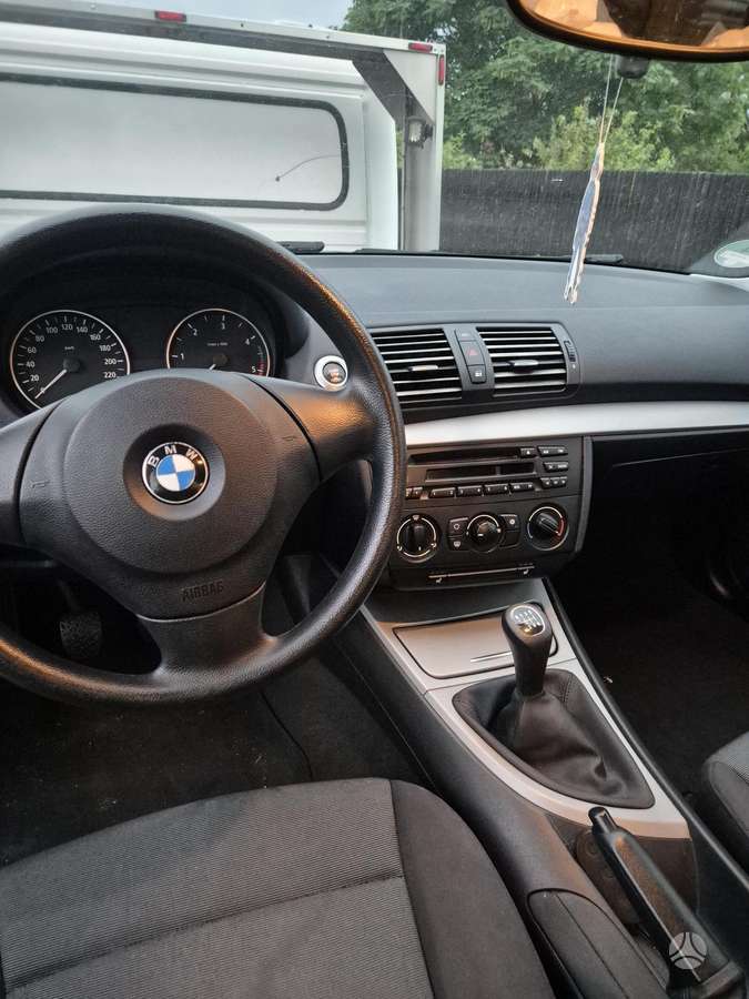 BMW 118, 2.0 l., hatchback