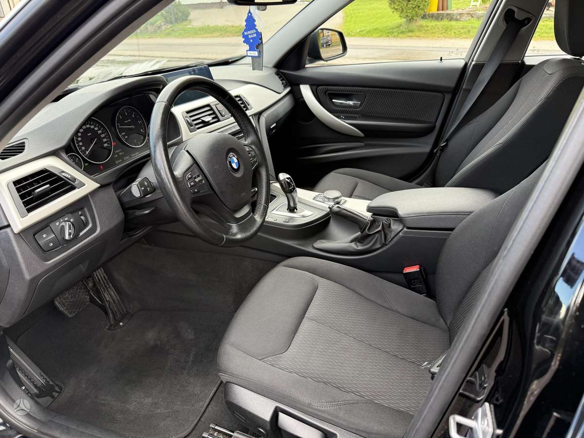 BMW 318, 2.0 l., wagon