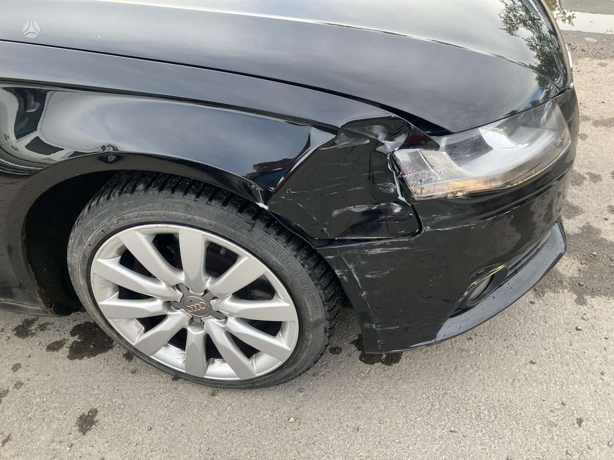 Audi A4, 2.7 l., Седан