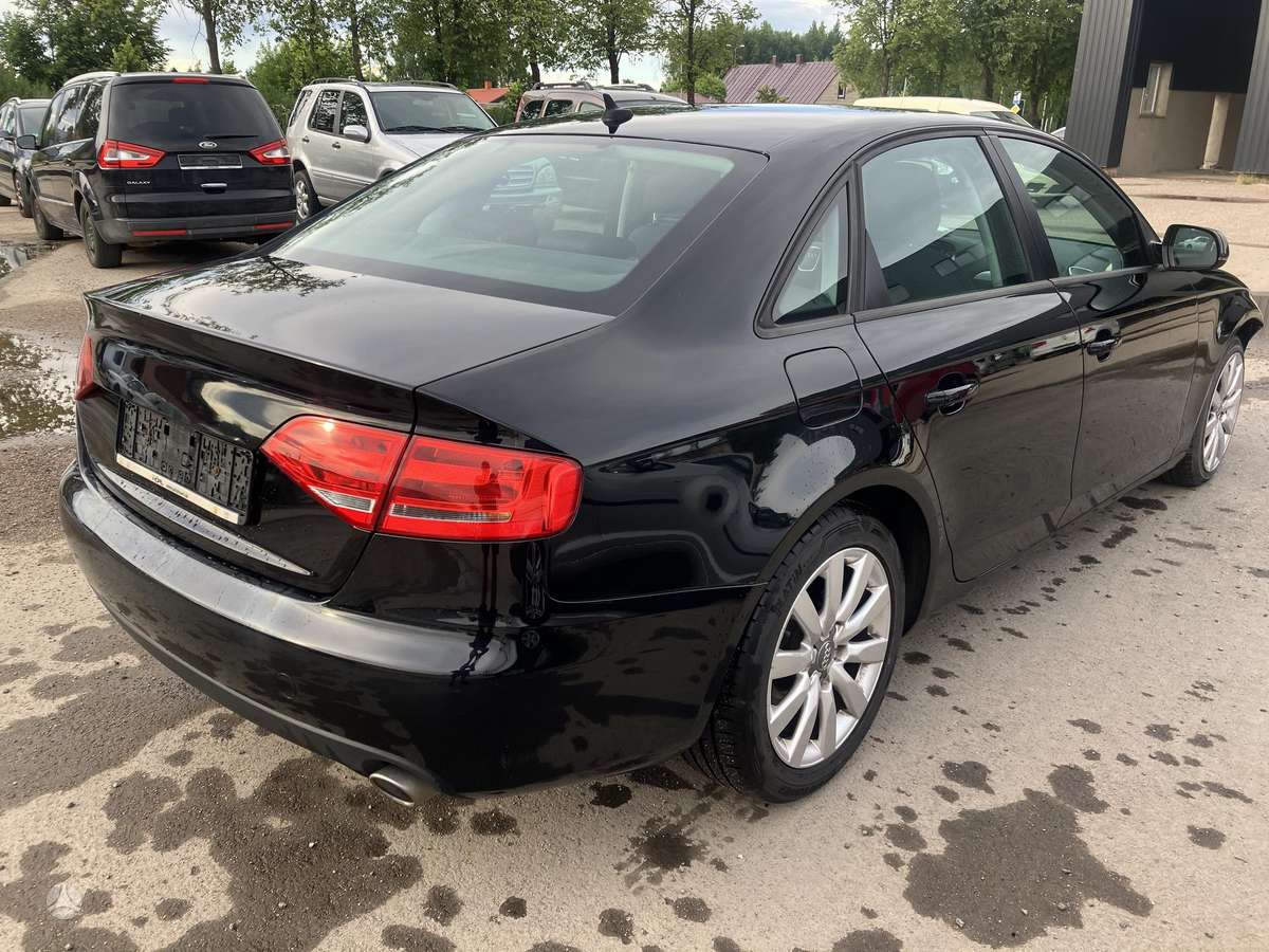 Audi A4, 2.7 l., Седан