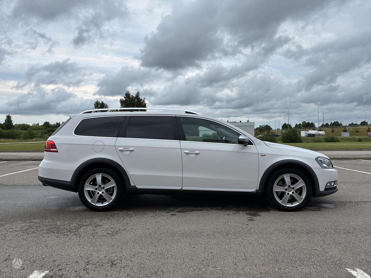 Volkswagen Passat Alltrack - 4