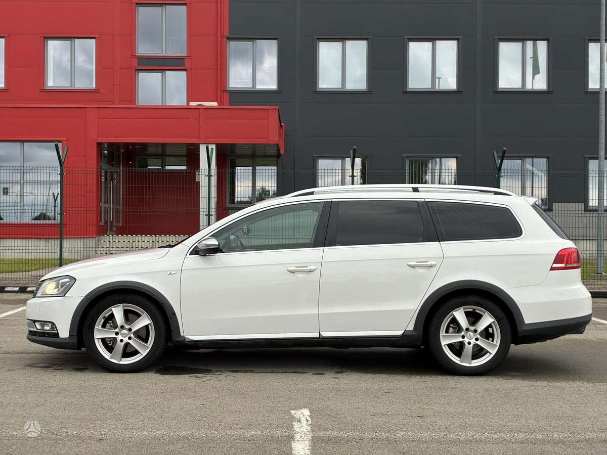 Volkswagen Passat Alltrack - 8