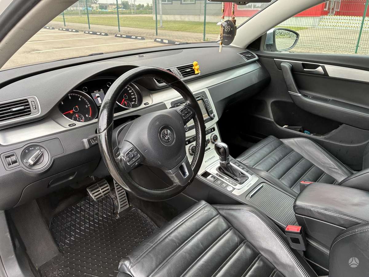 Volkswagen Passat Alltrack - 9