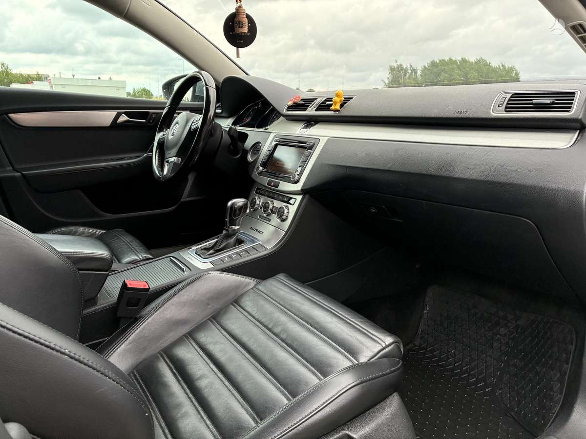 Volkswagen Passat Alltrack - 10