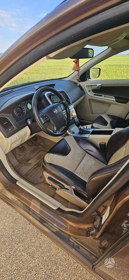 Volvo XC60 - 12