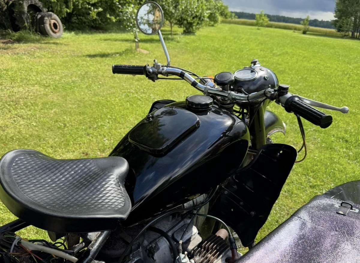 Dniepr MT-12 750cc, triračiai