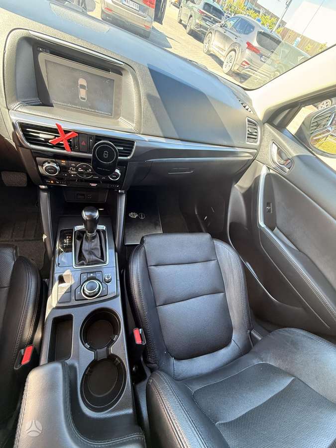 Mazda CX-5, 2.2 l., off-road / crossover