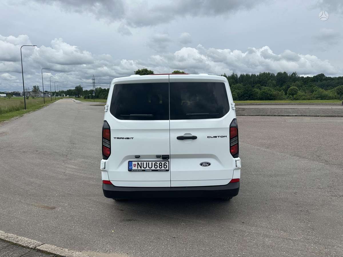 Ford Transit Custom, passenger minibus