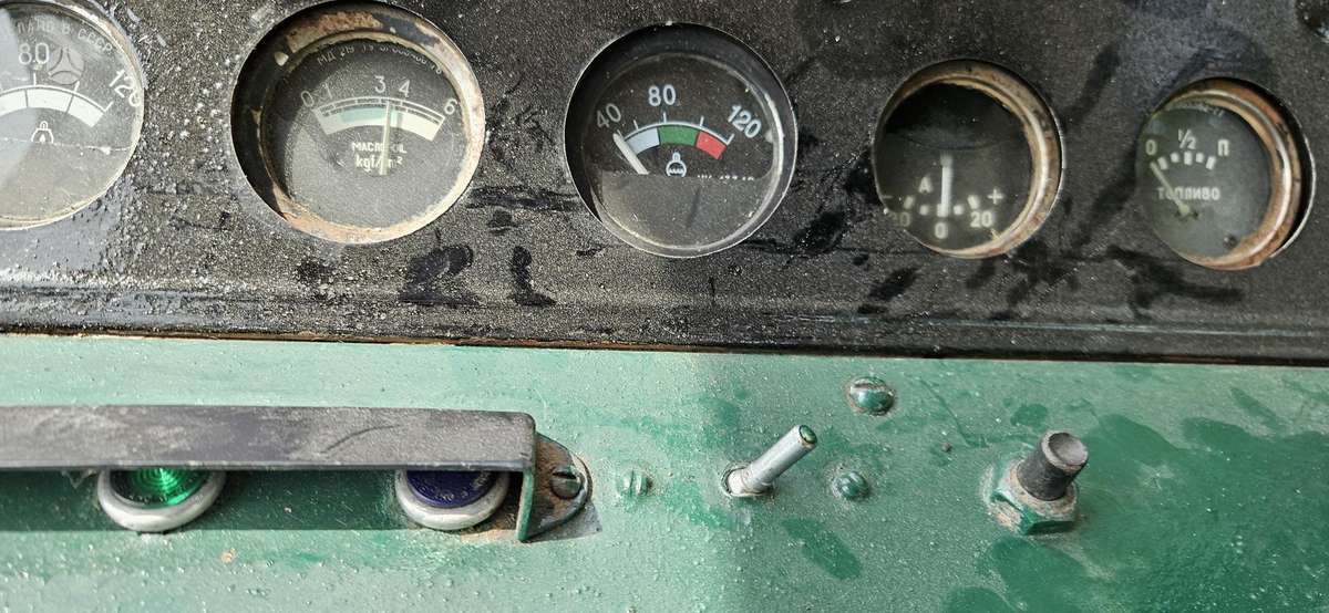 JUMZ EO-2621, тракторы