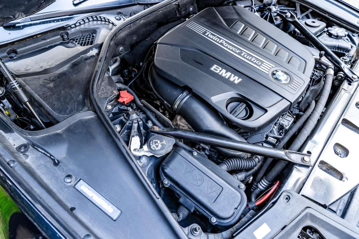 BMW 535, 3.0 l., Седан