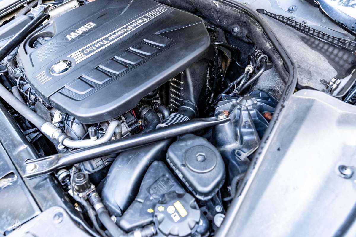 BMW 535, 3.0 l., Седан