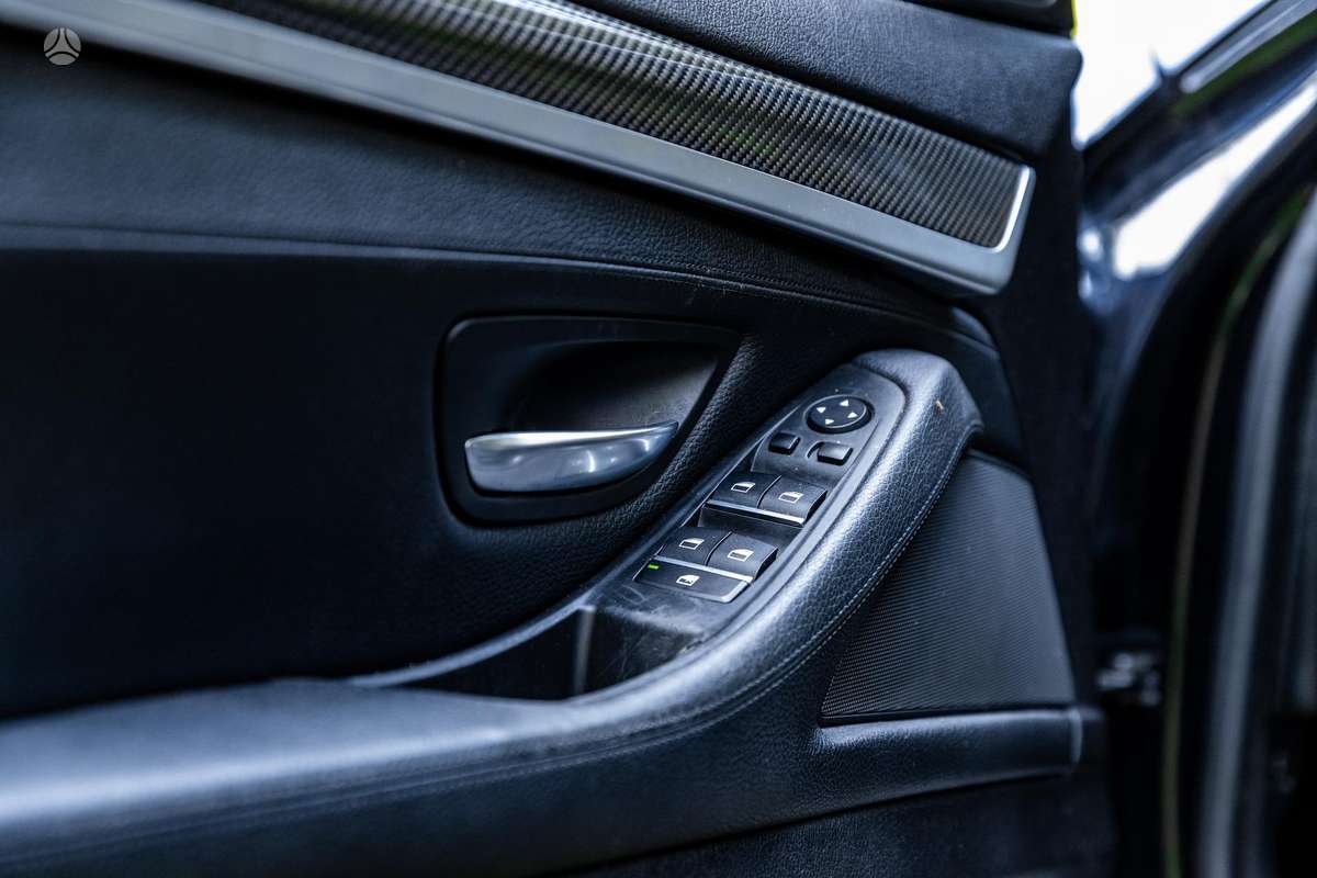 BMW 535, 3.0 l., Седан