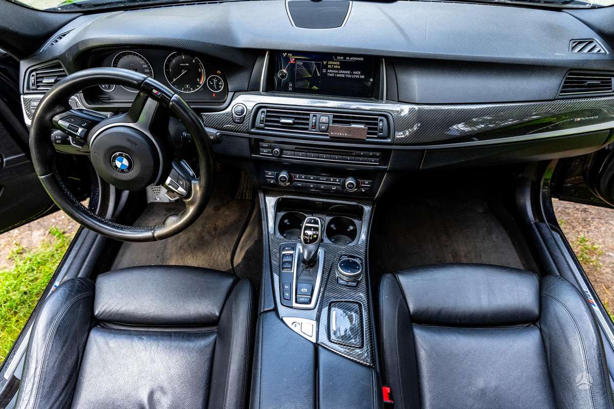 BMW 535, 3.0 l., Седан