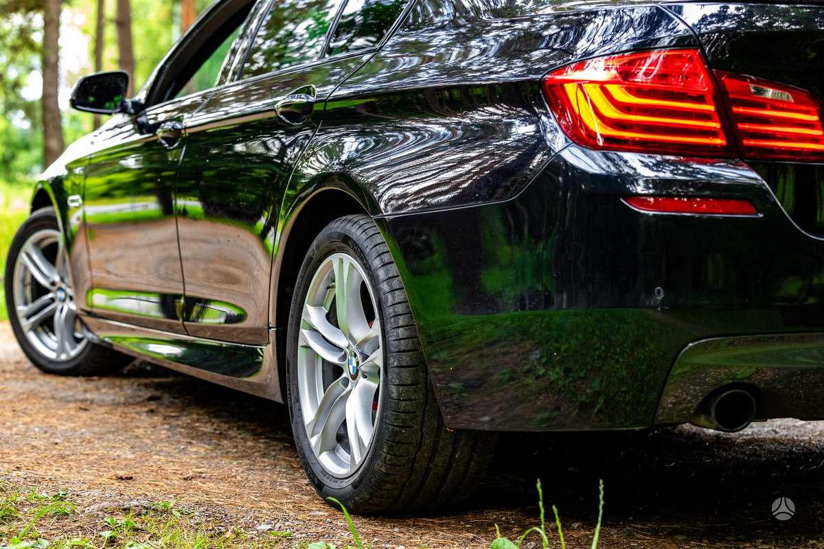 BMW 535, 3.0 l., Седан