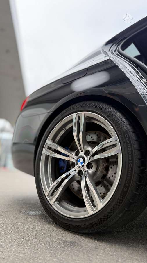 BMW M5, 4.4 l., Седан