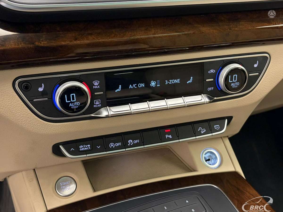 Audi Q5, 2.0 l., off-road / crossover