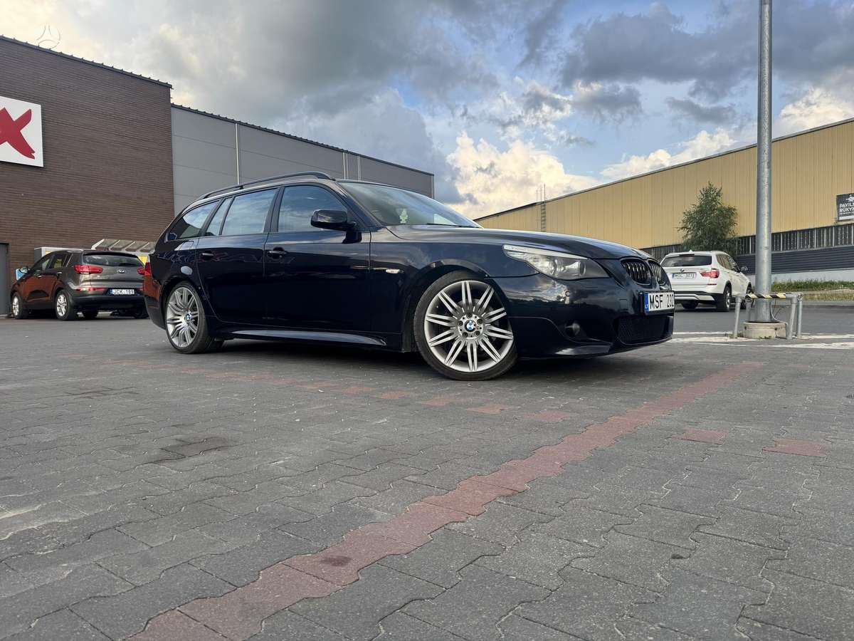 BMW 530, wagon