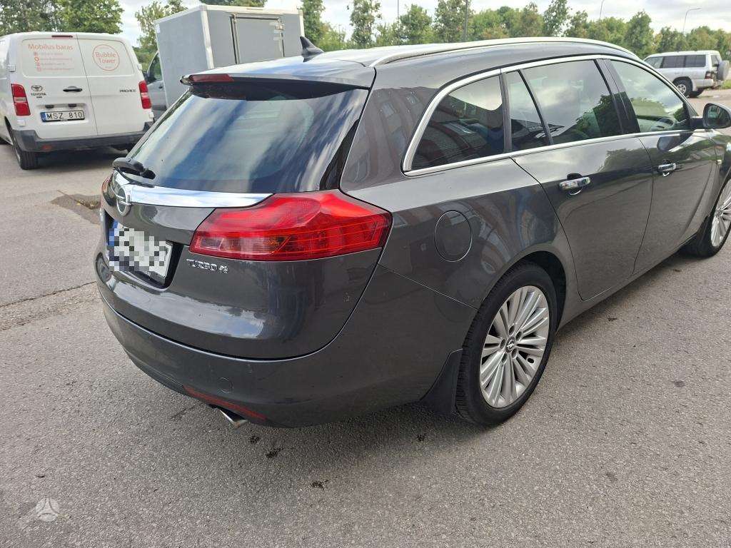 Opel Insignia, 2.0 l., wagon
