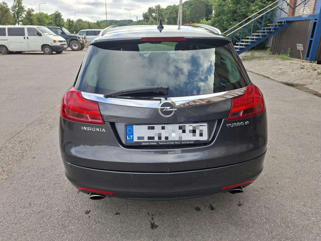 Opel Insignia, 2.0 l., Универсал