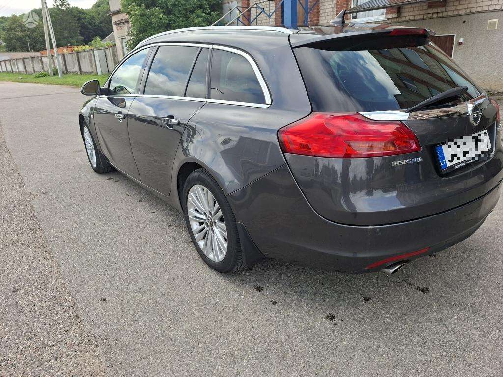 Opel Insignia, 2.0 l., wagon