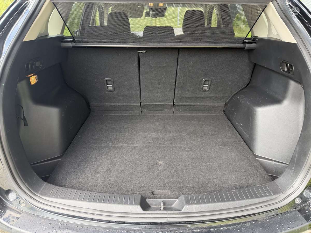 Mazda CX-5, 2.2 l., Внедорожник / Кроссовер
