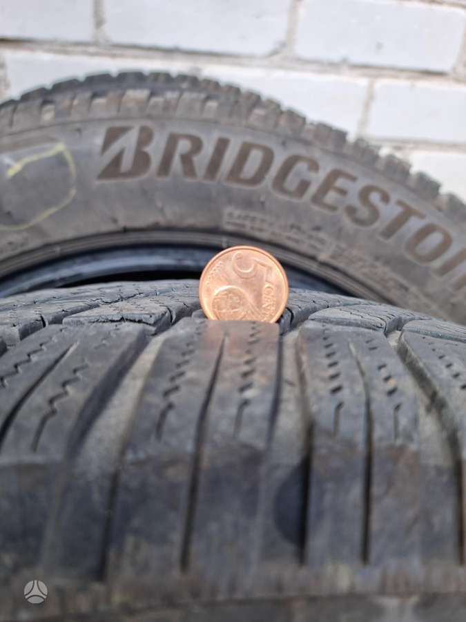 Bridgestone Blizzac, всесезонные 235/55 R18