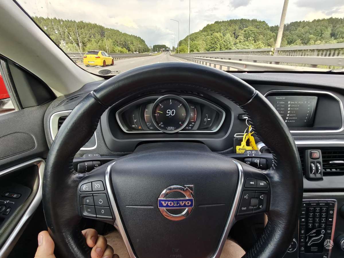 Volvo V40, 2.0 l., Хэтчбек