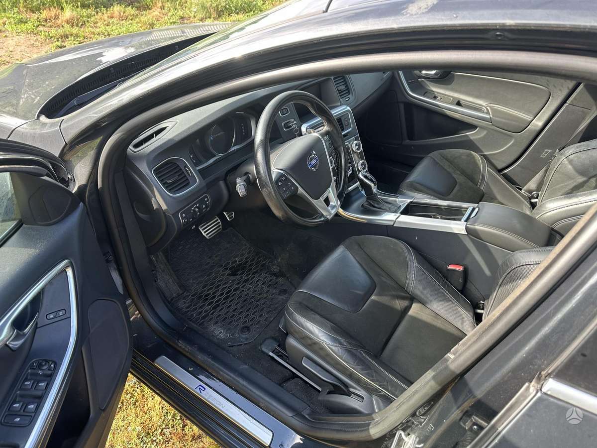 Volvo S60, 1.6 l., Седан
