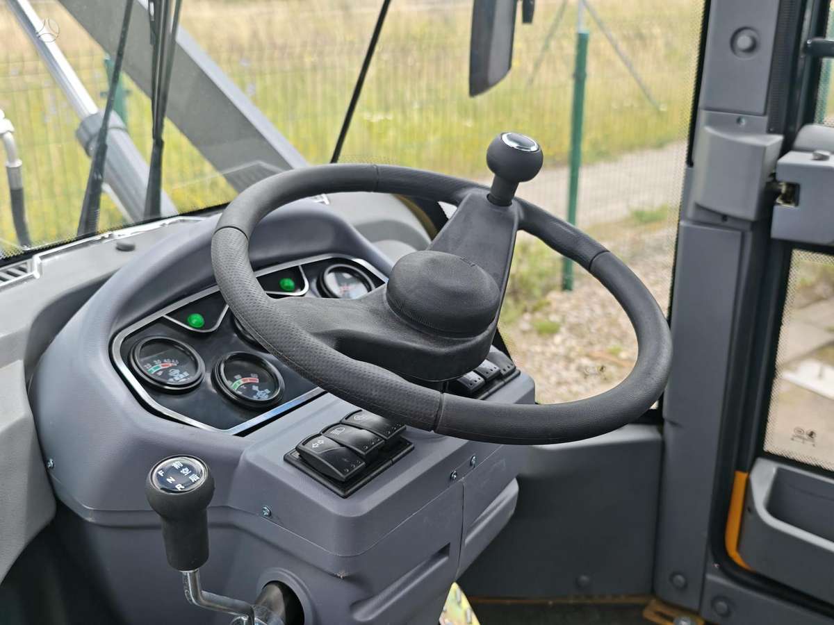 -Kita- HJ POWER HJ938, frontal loader