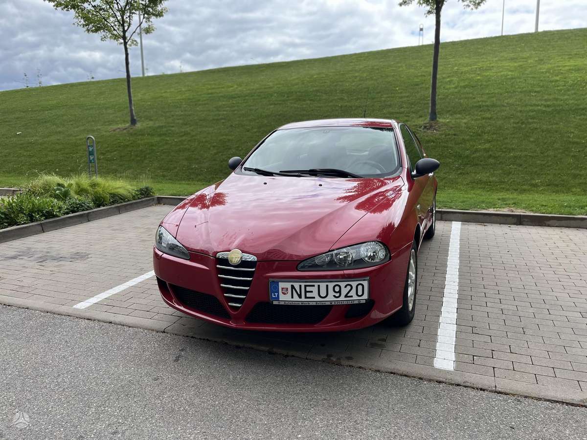 Alfa Romeo 147, 1.6 l., hatchback