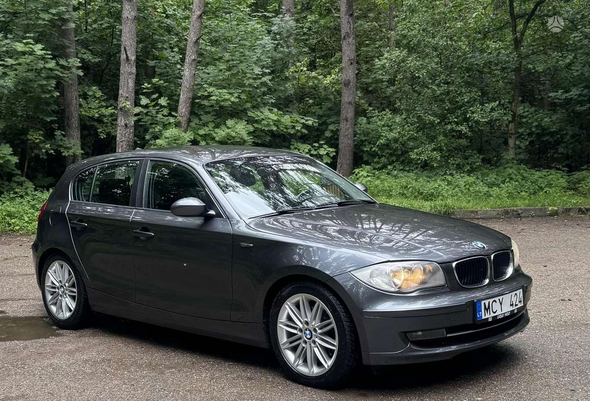 BMW 120, 2.0 l., hatchback
