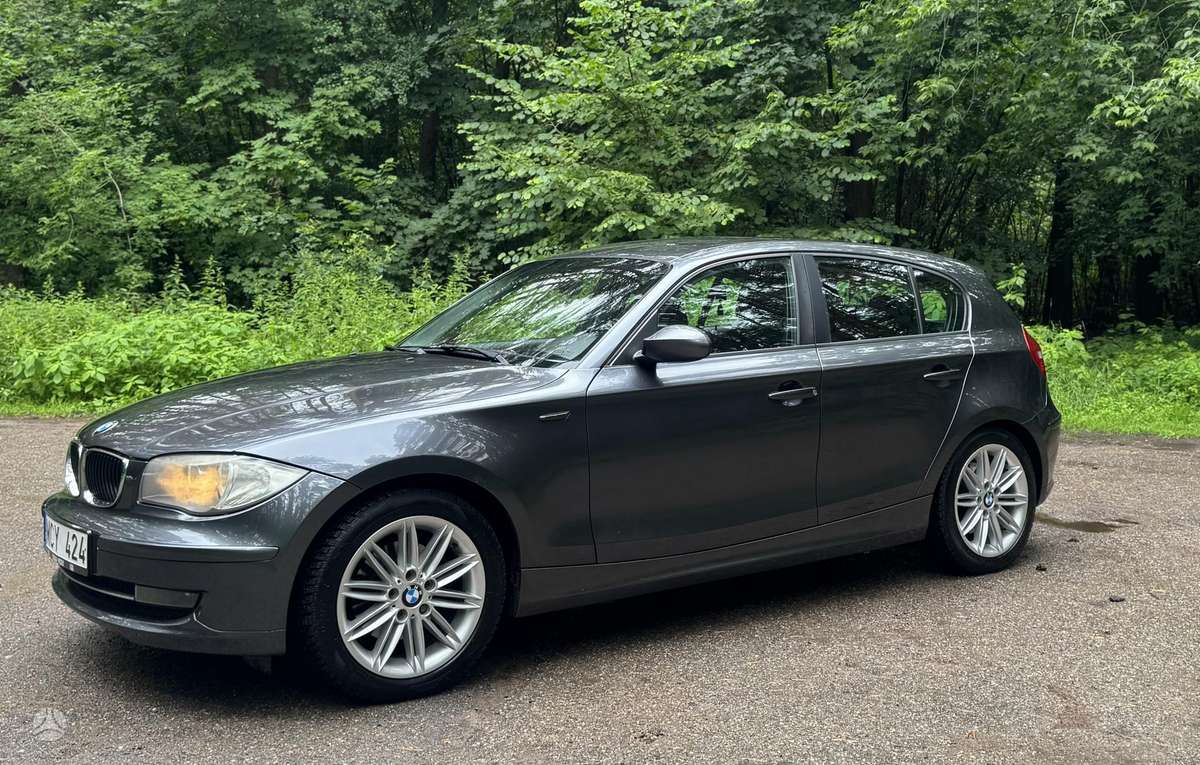 BMW 120, 2.0 l., hatchback
