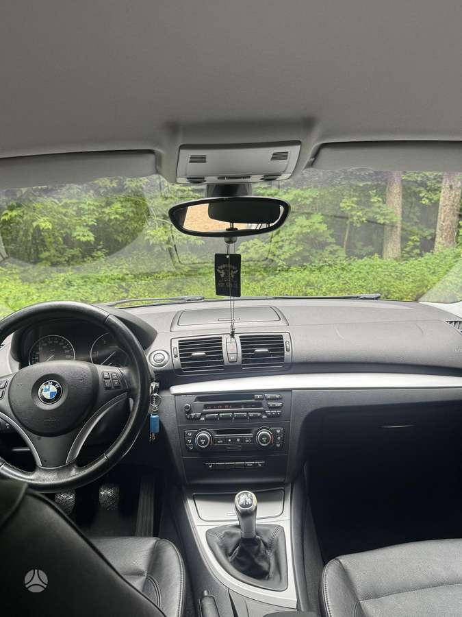 BMW 120, 2.0 l., hatchback