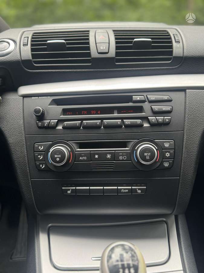 BMW 120, 2.0 l., hatchback
