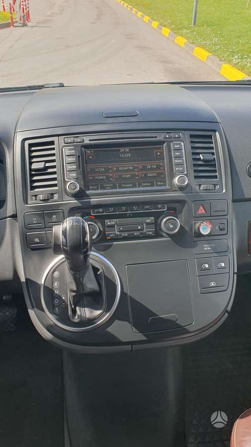 Volkswagen Multivan, 2.0 l., mpv / minivan