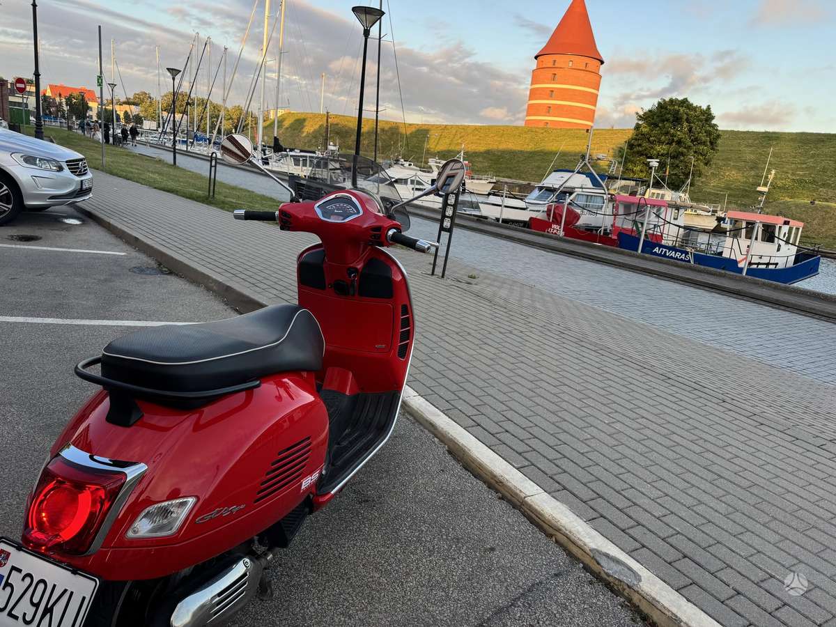 Piaggio Vespa 125cc, мотороллеры / мопеды
