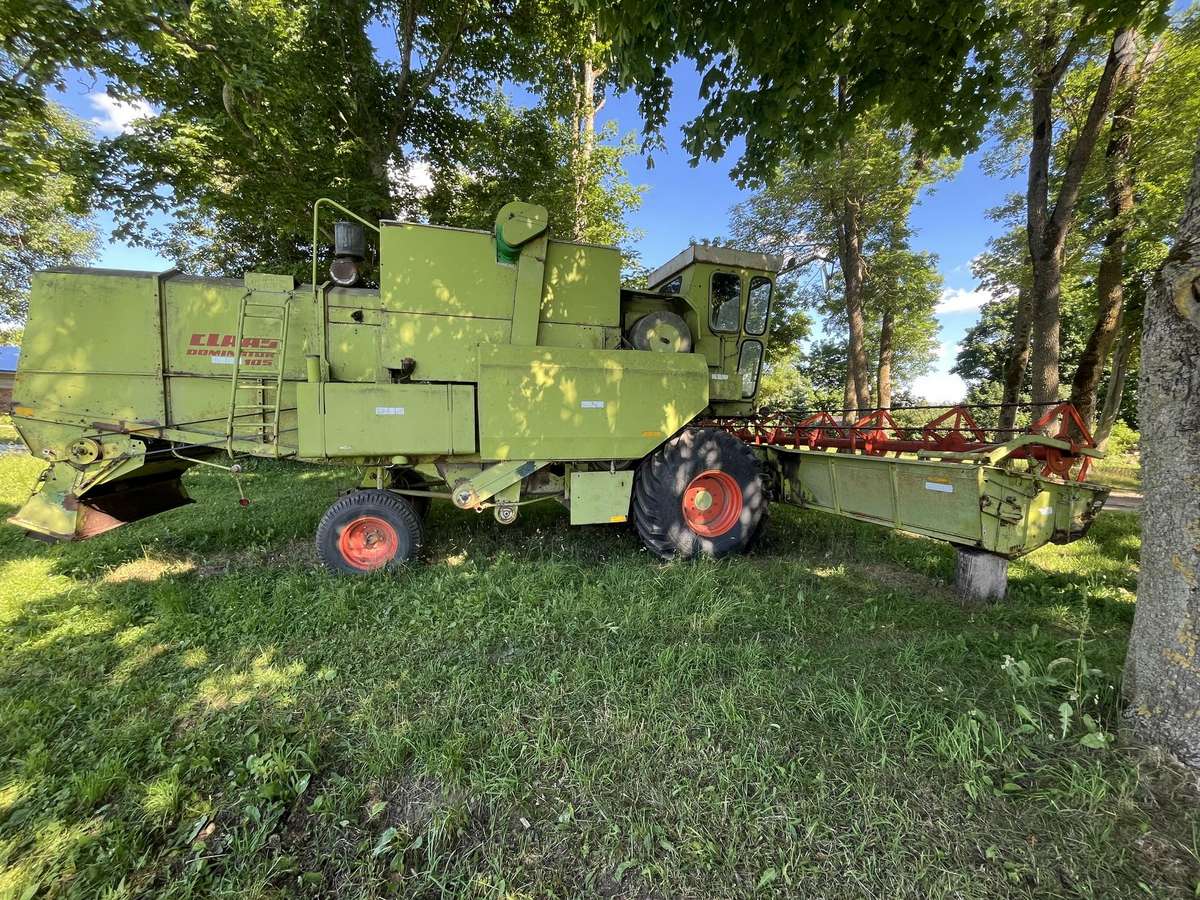 Claas Diminator 105, kombainai