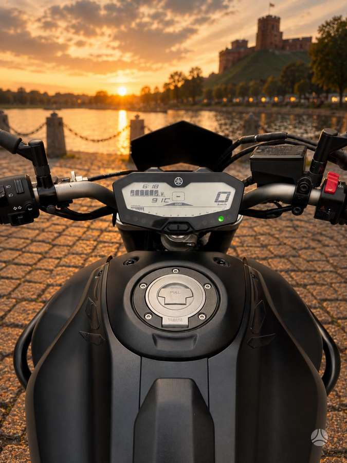 Yamaha MT 07 689cc, street / classic