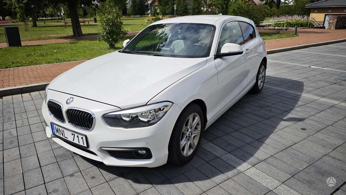 BMW 114, 1.6 l., hatchback