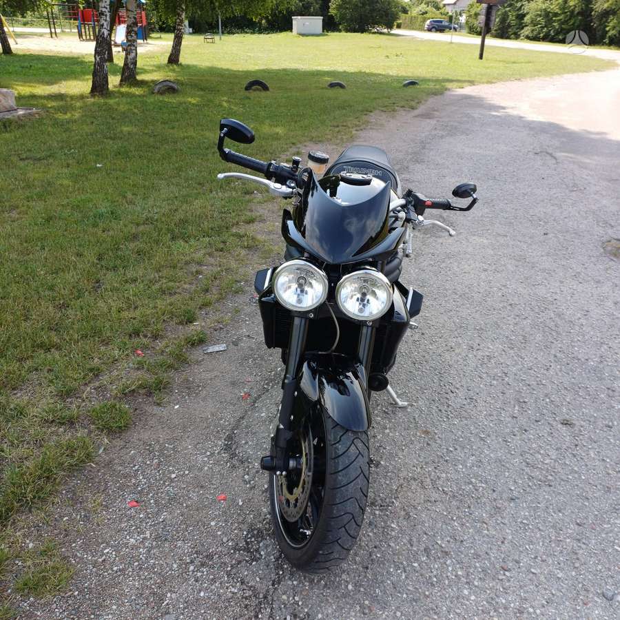 Triumph Speed Triple 1050cc, street / classic