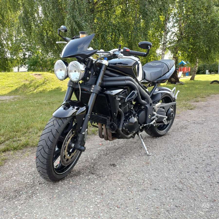 Triumph Speed Triple 1050cc, street / classic